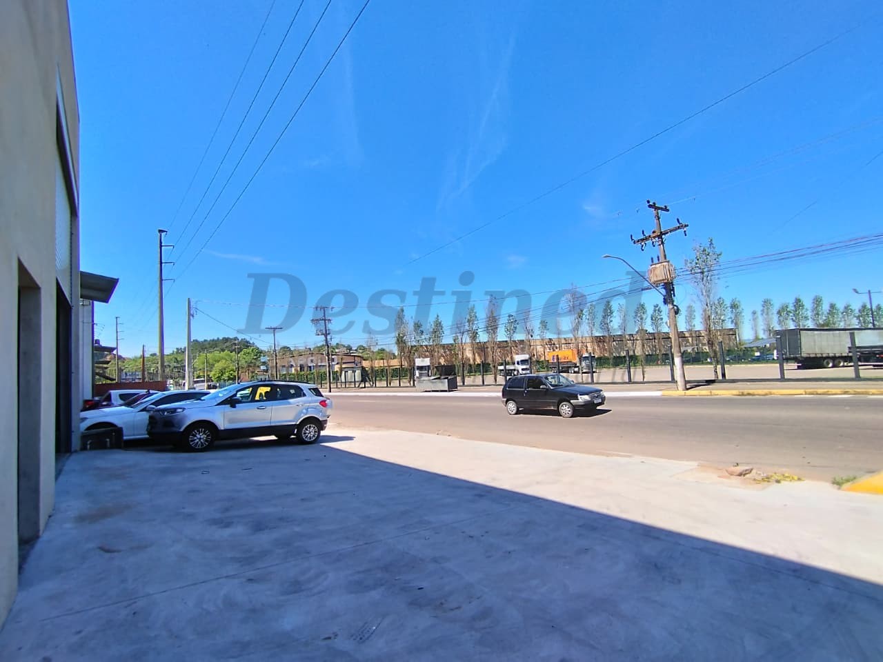 Imóvel Comercial para Locação Anual no bairro Rondônia em Novo Hamburgo