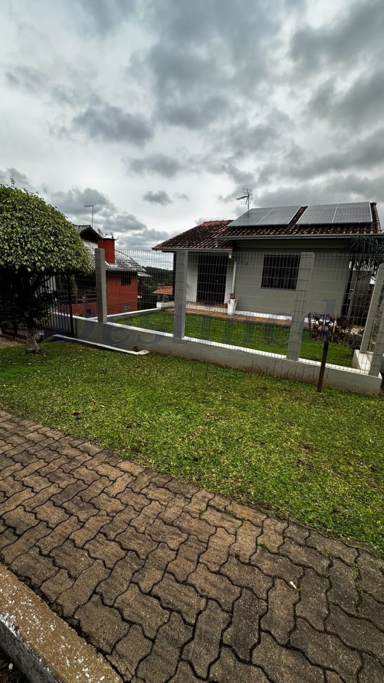 Casa 02 quartos para Venda no bairro Lomba Grande em Novo Hamburgo