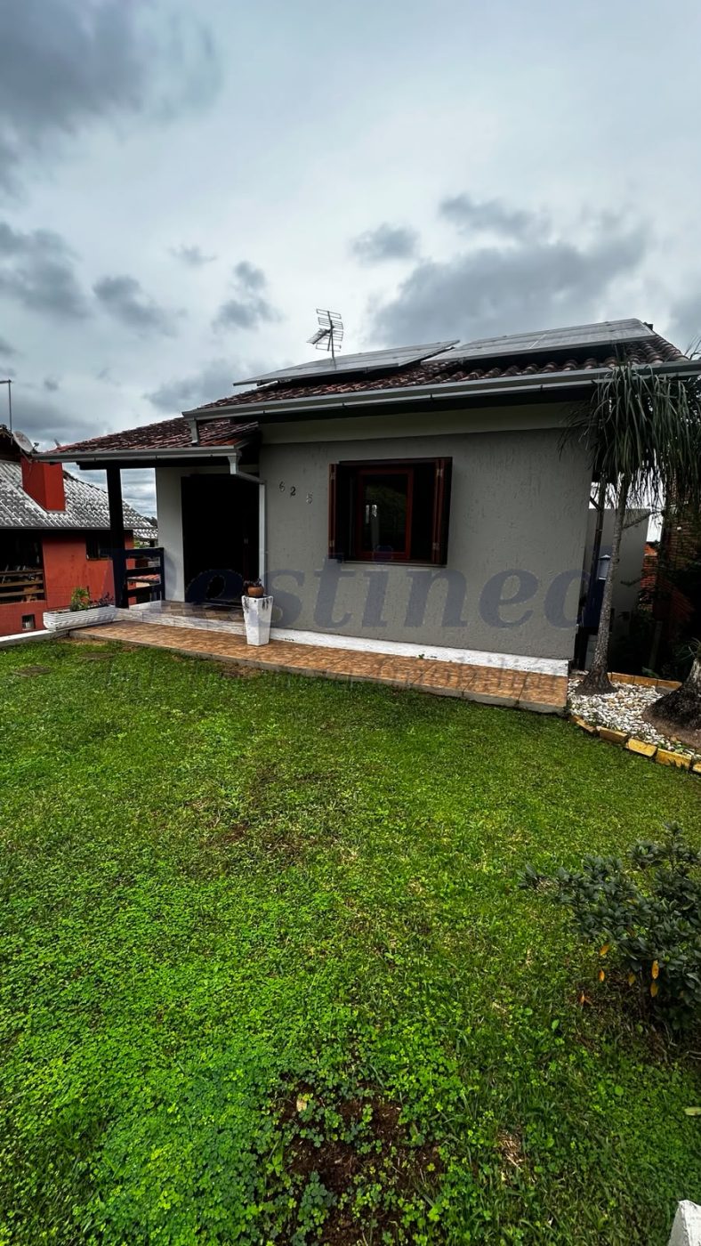 Casa 02 quartos para Venda no bairro Lomba Grande em Novo Hamburgo