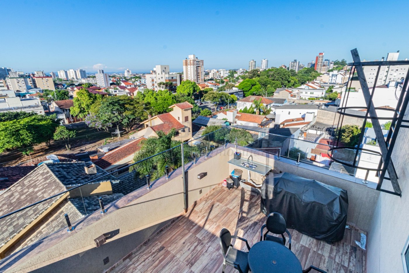 Apartamento 3 quartos pra aluguel no bairro Jardim Itu em Porto Alegre