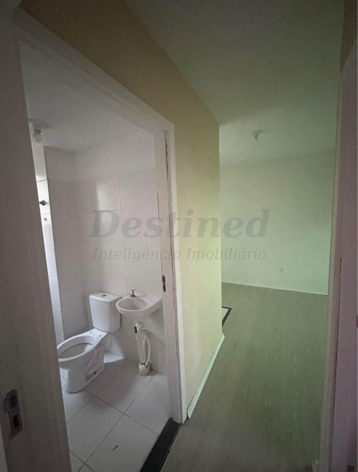 Apartamento térreo no Residencial Alto Paraíso à venda 