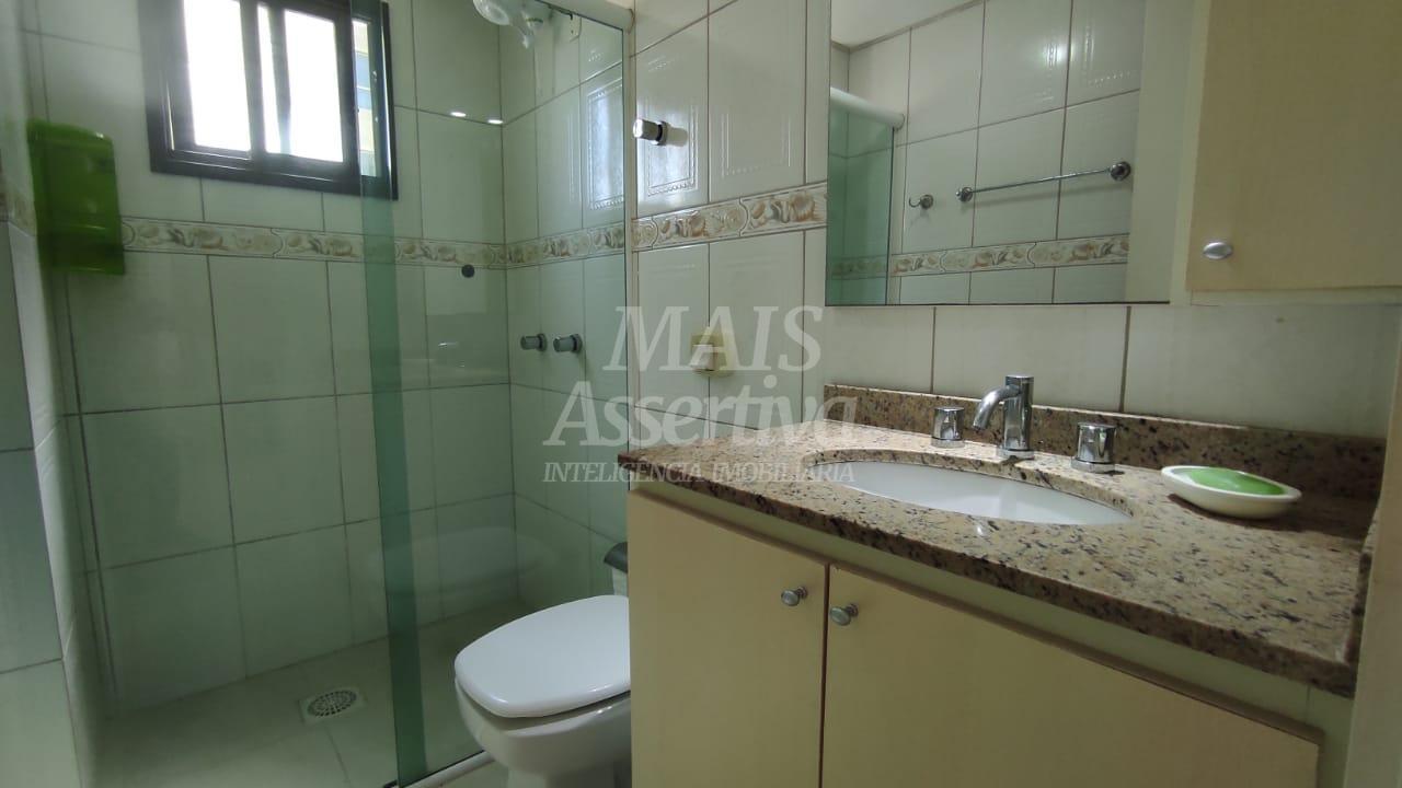 Apartamento mobiliado de 03 dormitórios no Centro de Torres