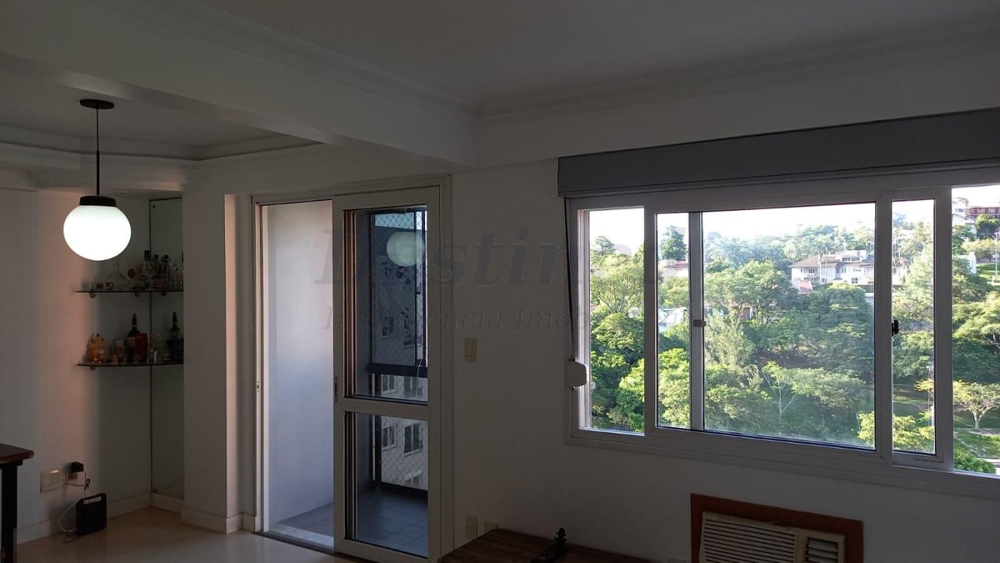 Apartamento 03 dormitórios e 02 vagas de garagem para venda em Novo Hamburgo