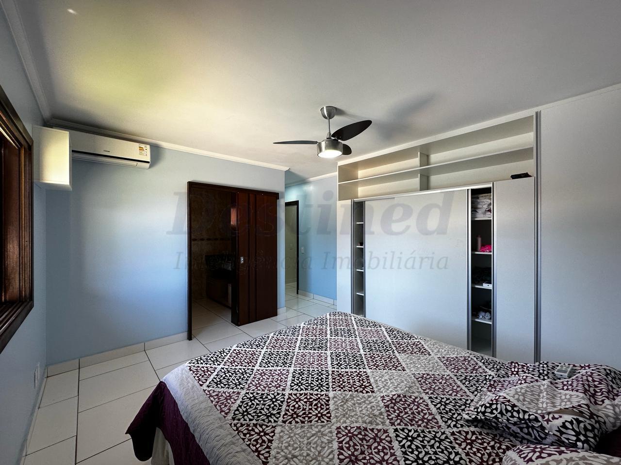 Casa 05 dormitórios para venda em Xangrilá