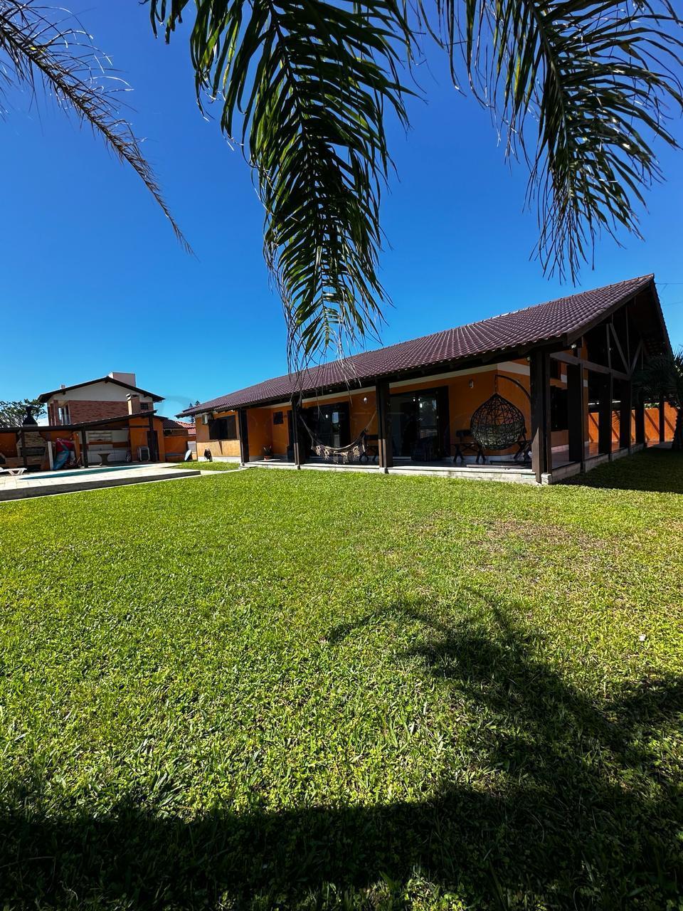 Casa 05 dormitórios para venda em Xangrilá