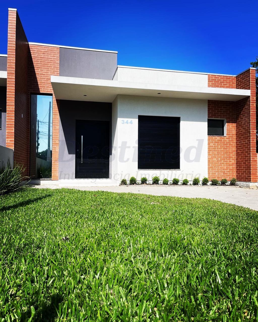 Casa 03 dormitórios para venda em Novo Hamburgo