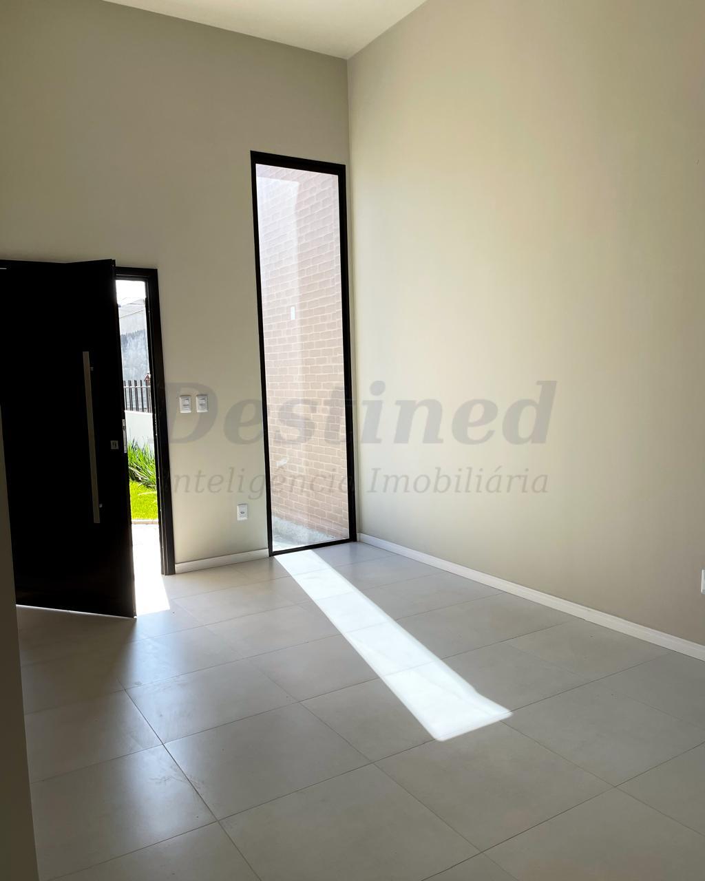 Casa 03 dormitórios para venda em Novo Hamburgo