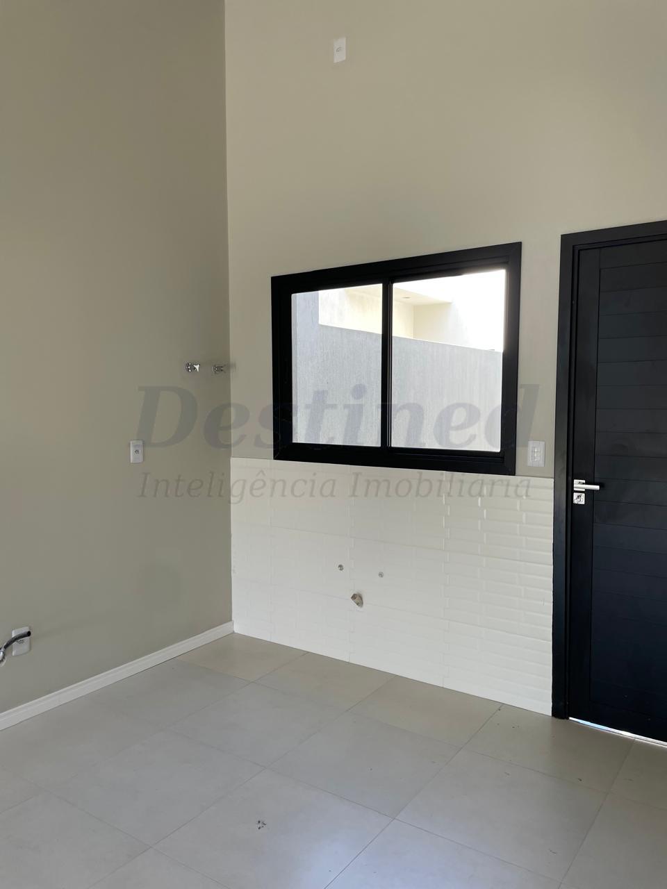 Casa 03 dormitórios para venda em Novo Hamburgo