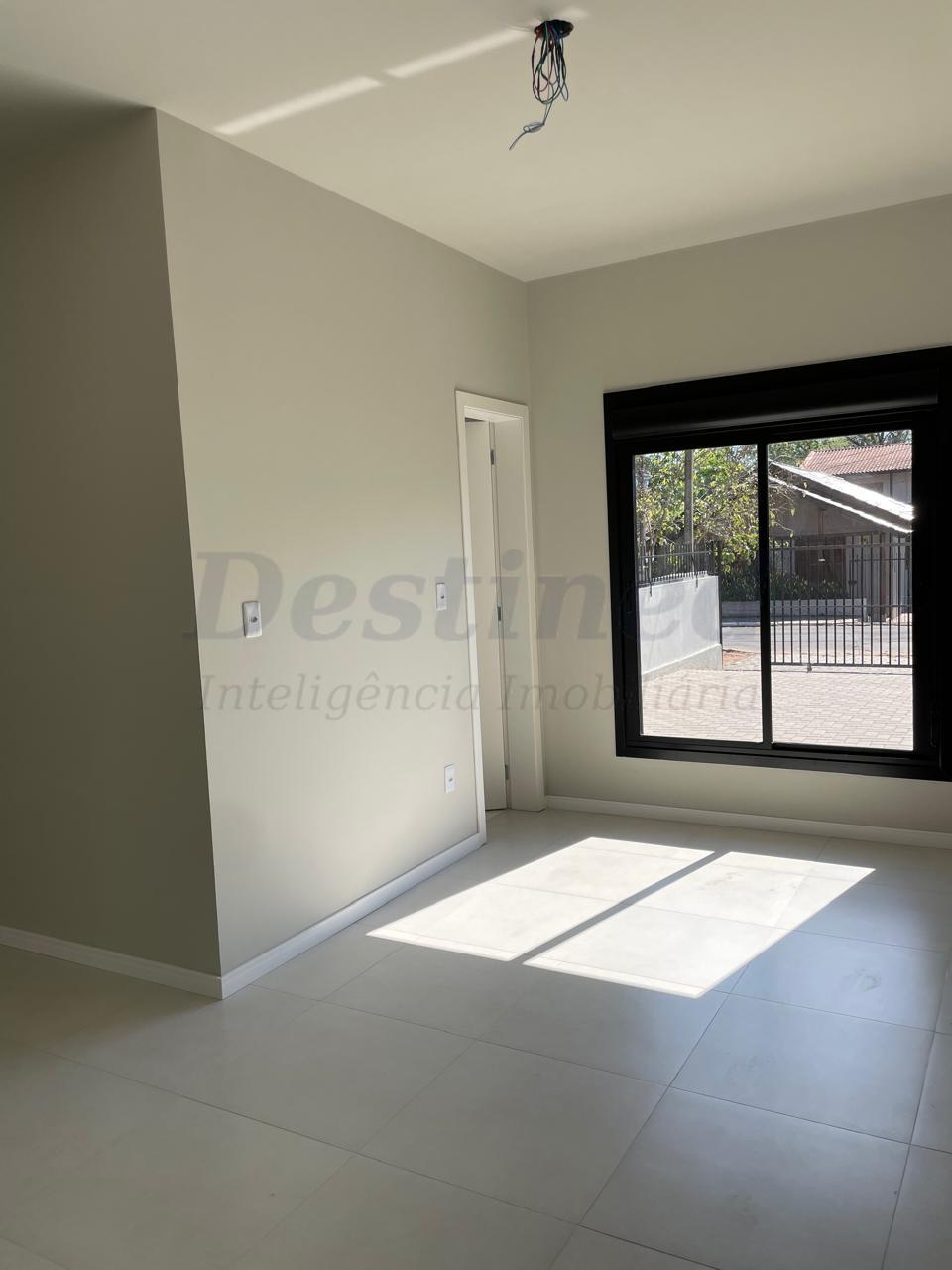 Casa 03 dormitórios para venda em Novo Hamburgo