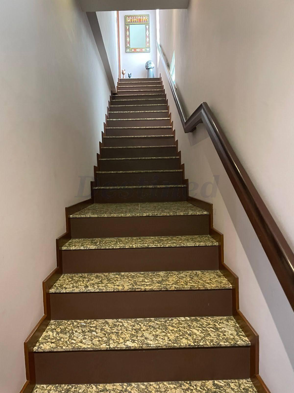 Excelente casa residencial e comercial muito bem localizada na Av Pedro Adams Filho 