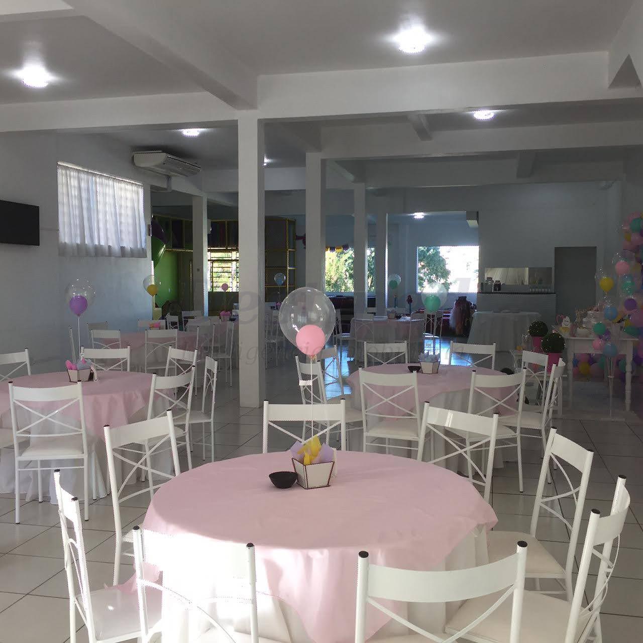 Excelente casa residencial e comercial muito bem localizada na Av Pedro Adams Filho 