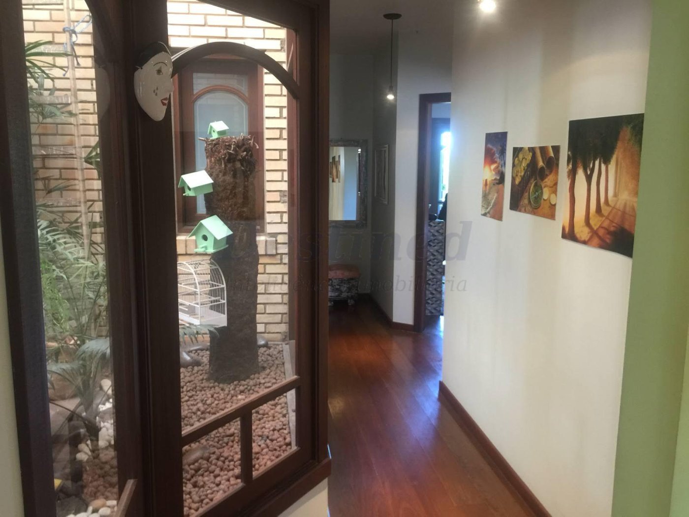 Excelente casa residencial e comercial muito bem localizada na Av Pedro Adams Filho 