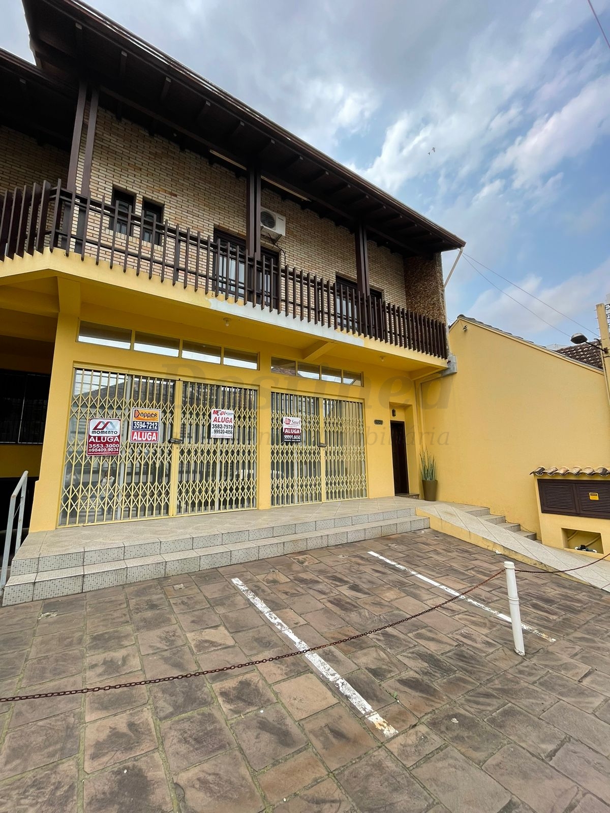 Prédio Comercial para Locação Anual, muito bem localizado na Av Pedro Adams Filho 