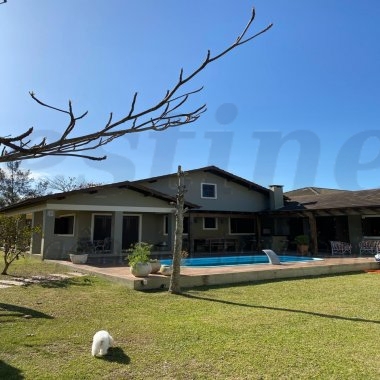 Casa 4 quartos para Venda no bairro Balneario Praia Real em Torres