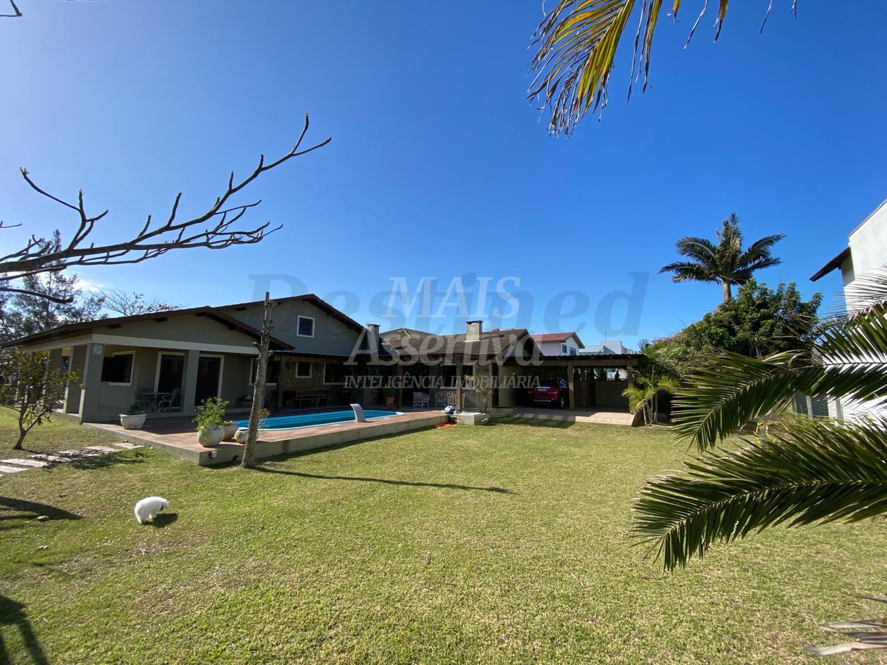 Casa 4 quartos para Venda no bairro Balneario Praia Real em Torres