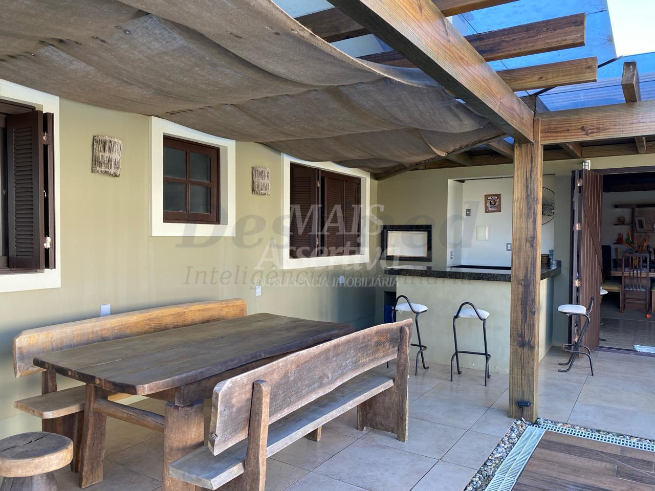 Casa 4 quartos para Venda no bairro Balneario Praia Real em Torres