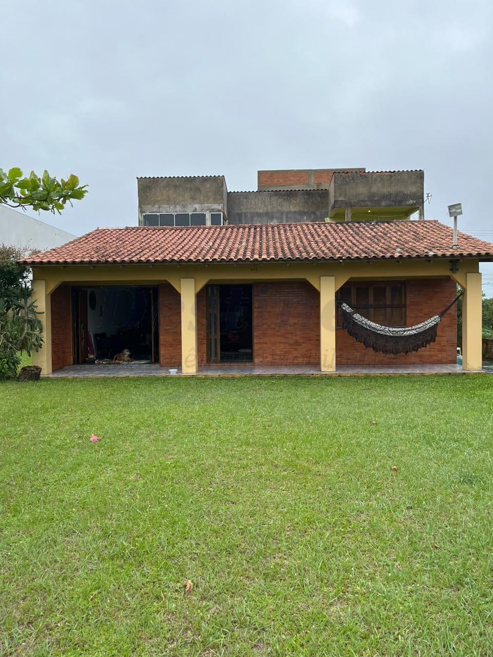 Oportunidade única casa com terreno de 720m²  a venda em Capão da Canoa