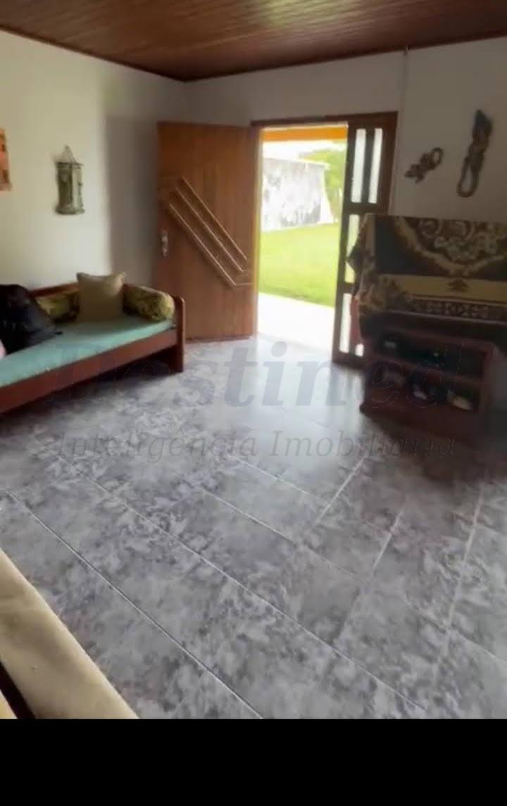 Oportunidade única casa com terreno de 720m²  a venda em Capão da Canoa