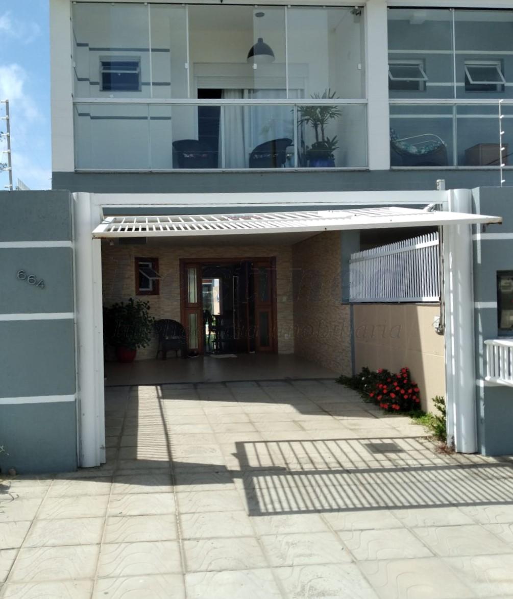 Sobrado 2 suítes para Venda no bairro zona nova  em Tramandaí
