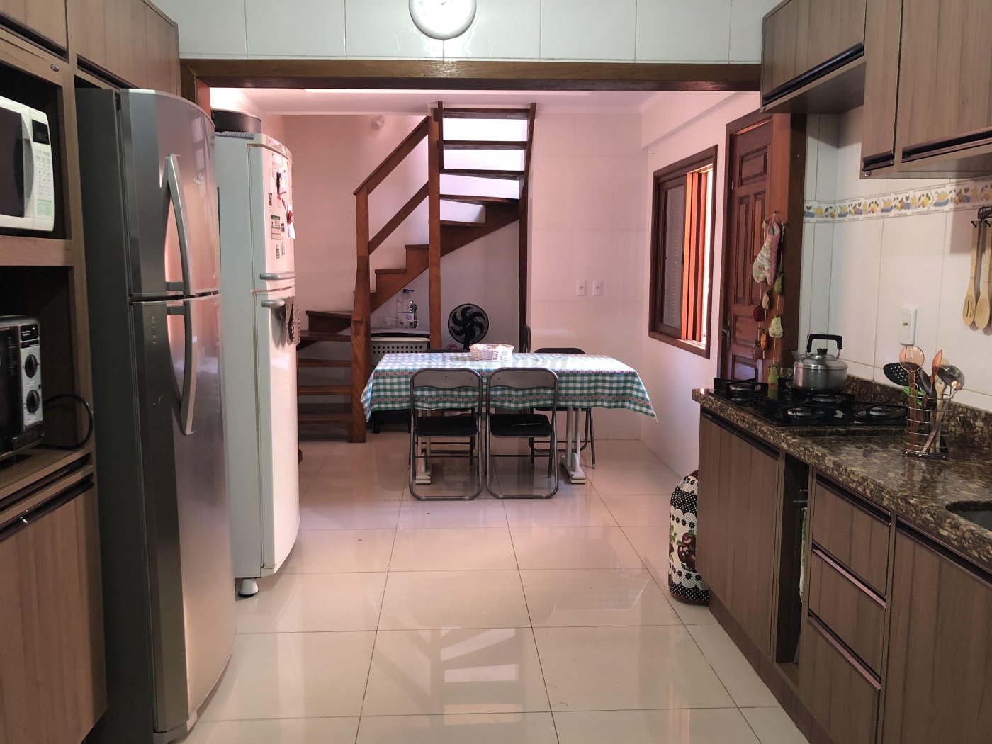Sobrado 4 quartos para Venda no bairro Mato Grande em Canoas