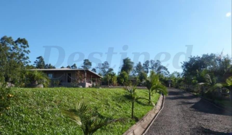 Chácara em Araricá com  5.000 m² de pura tranquilidade e lazer! 