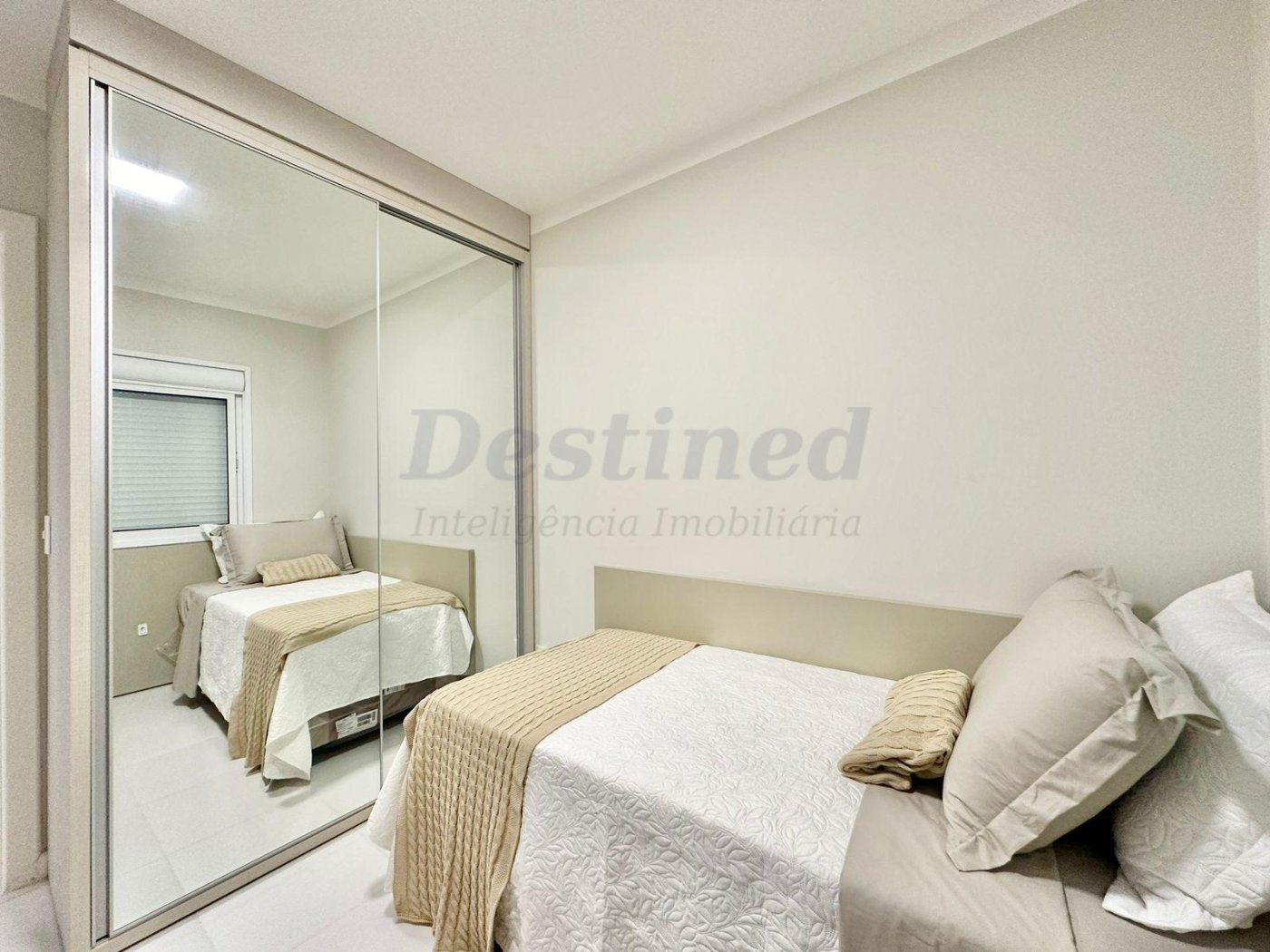 Apartamento decorado 03 dormitórios 01 suíte para venda em Capão da Canoa Centro