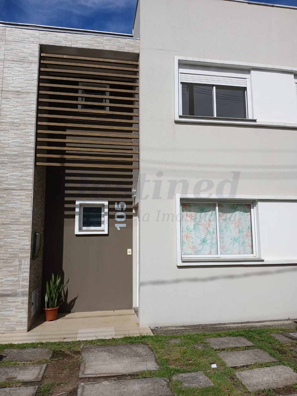 Casa 3 quartos para Locação Anual no bairro Rondônia em Novo Hamburgo