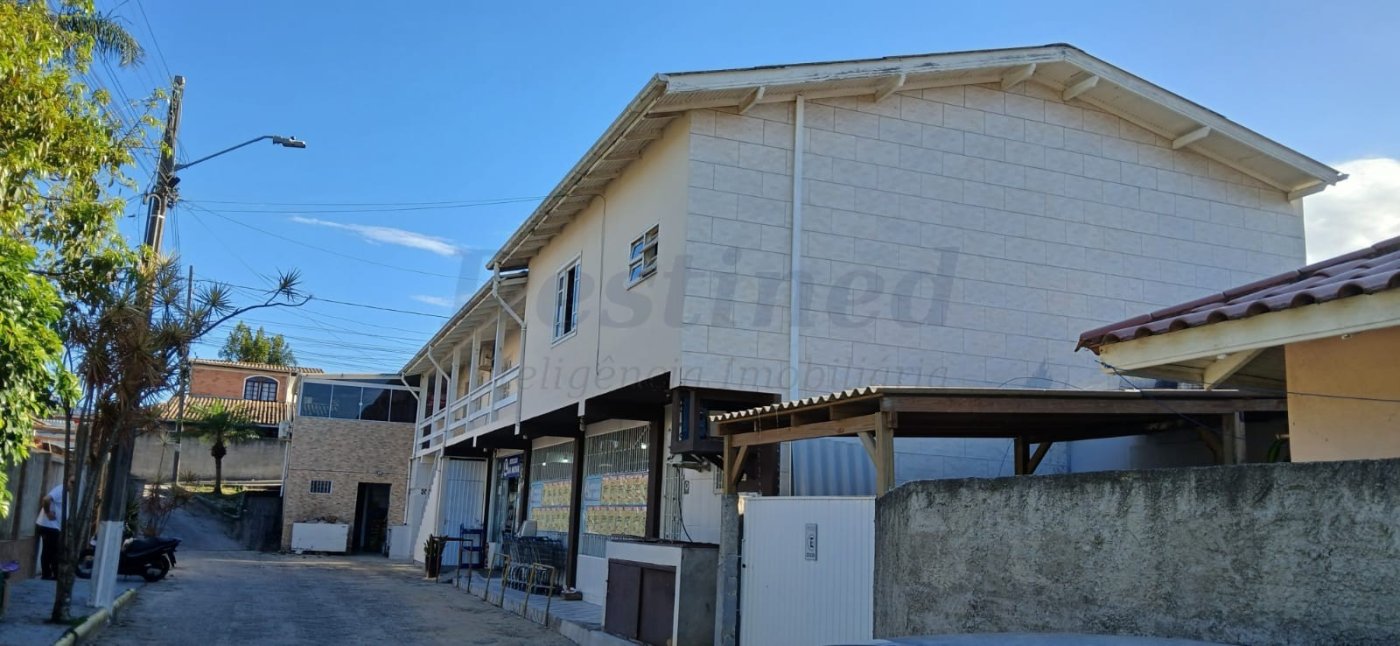 Imóvel Comercial 5 quartos para Venda no bairro Ingleses do Rio Vermelho em Florianópolis