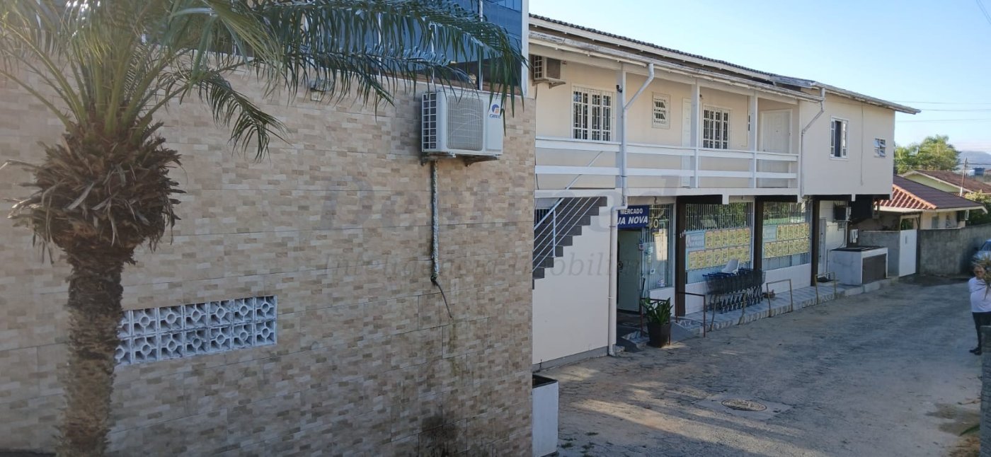 Imóvel Comercial 5 quartos para Venda no bairro Ingleses do Rio Vermelho em Florianópolis