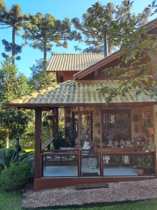 Casa 4 quartos para Venda no bairro Suzana em Canela