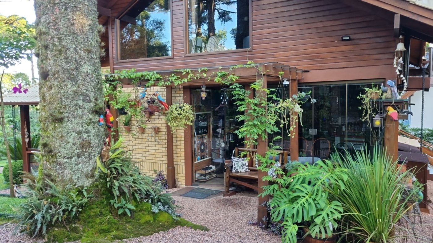 Casa 4 quartos para Venda no bairro Suzana em Canela