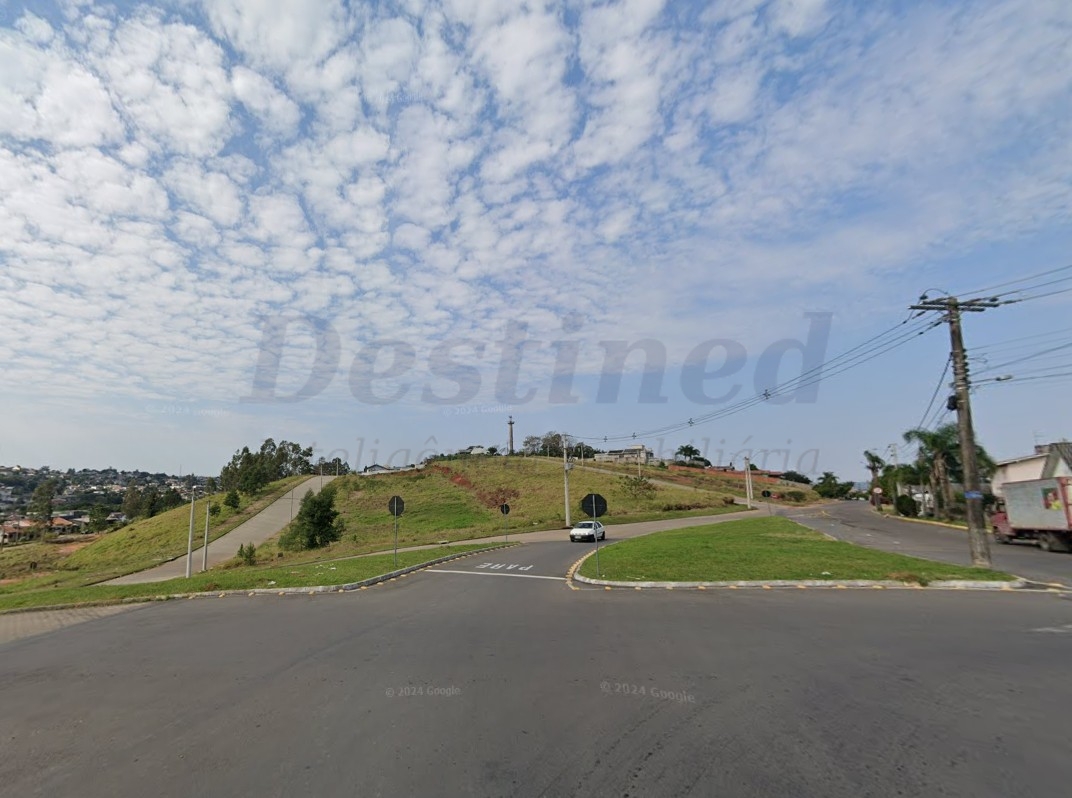 Terreno de Esquina Amplo e Bem Localizado – Oportunidade Única!