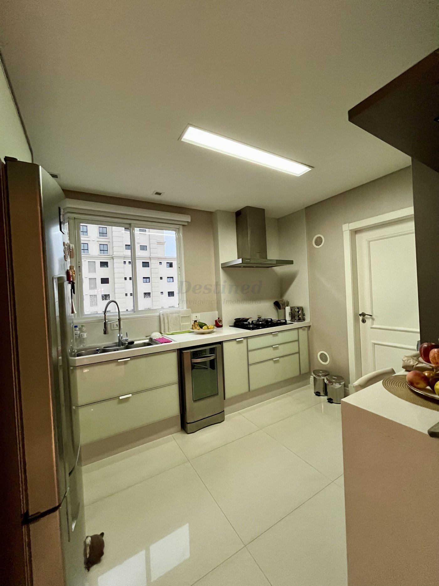Apartamento 4 suítes para Venda no bairro meia praia em Itapema