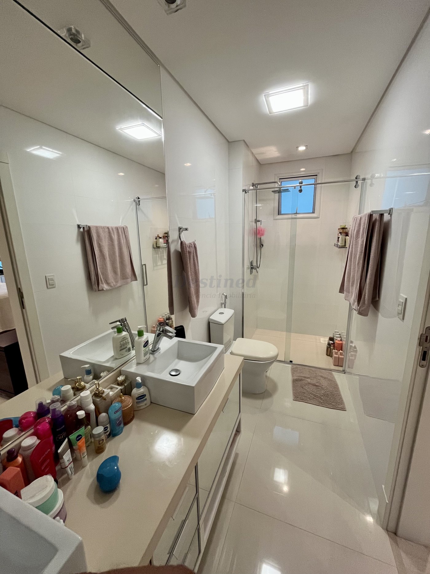 Apartamento 4 suítes para Venda no bairro meia praia em Itapema