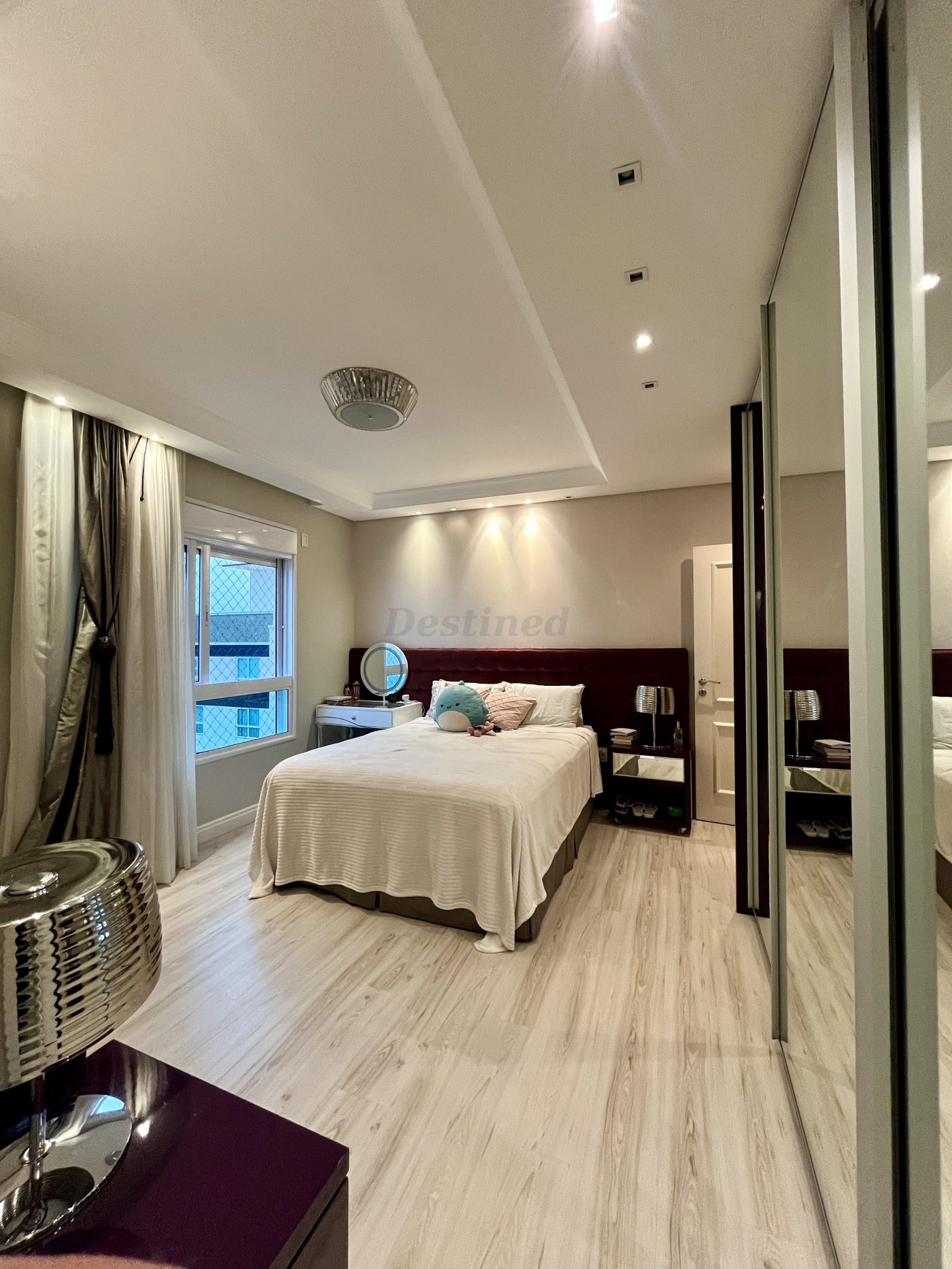 Apartamento 4 suítes para Venda no bairro meia praia em Itapema