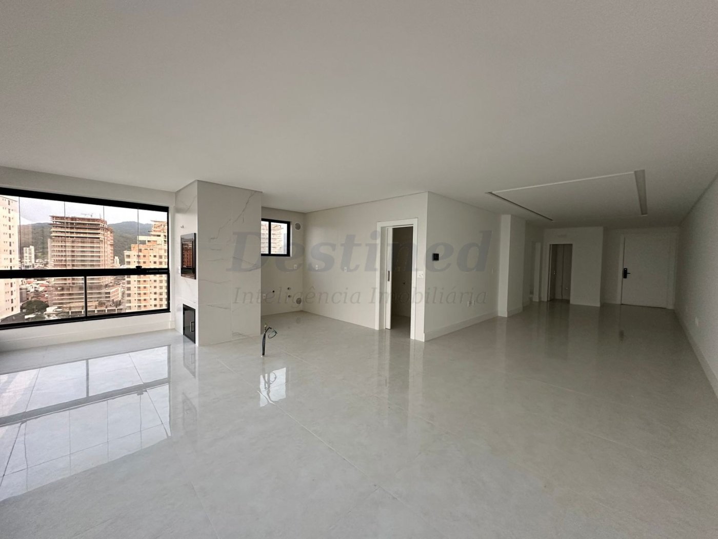 Apartamento 4 suítes para Venda no bairro Perequê em Porto Belo