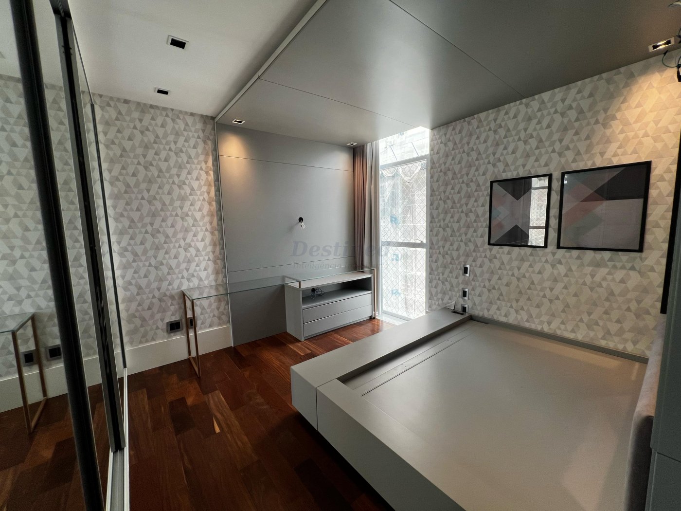 Apartamento 4 suítes para Venda no bairro Centro em Balneário Camboriú