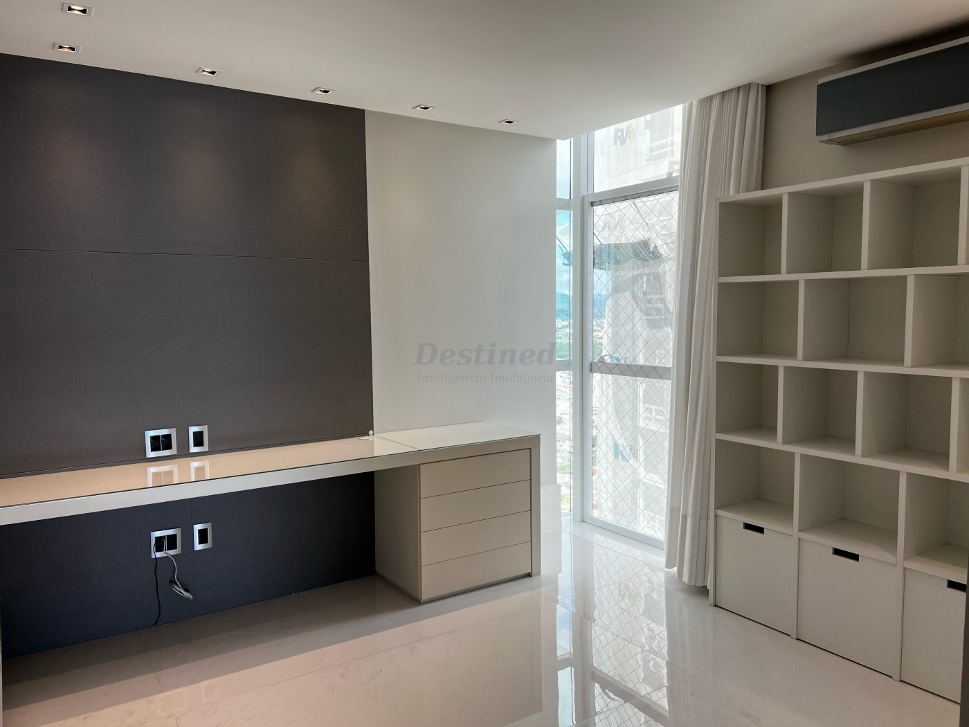 Apartamento 4 suítes para Venda no bairro Centro em Balneário Camboriú
