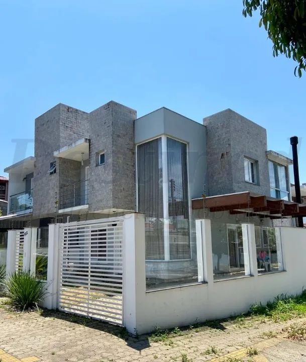 Casa 3 quartos para Venda no bairro Igara em Canoas