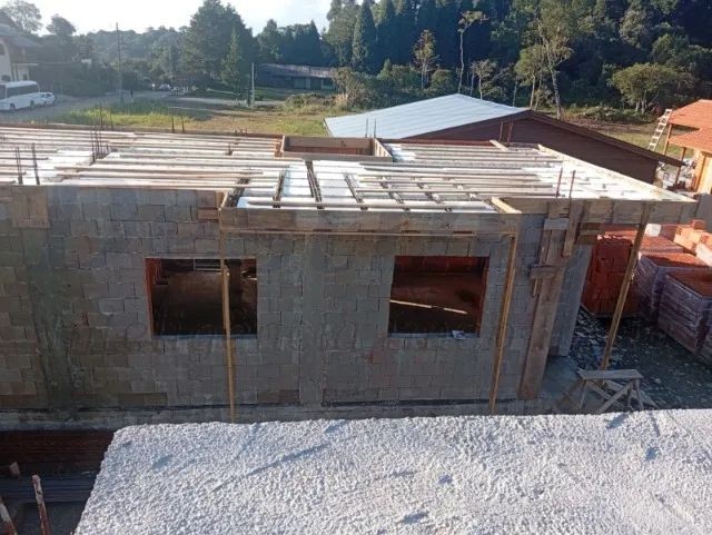 Casa 2 suítes para Venda no bairro Leodoro de Azevedo em Canela