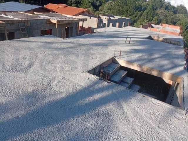 Sobrado com 2 suítes para Venda no bairro Leodoro de Azevedo em Canela