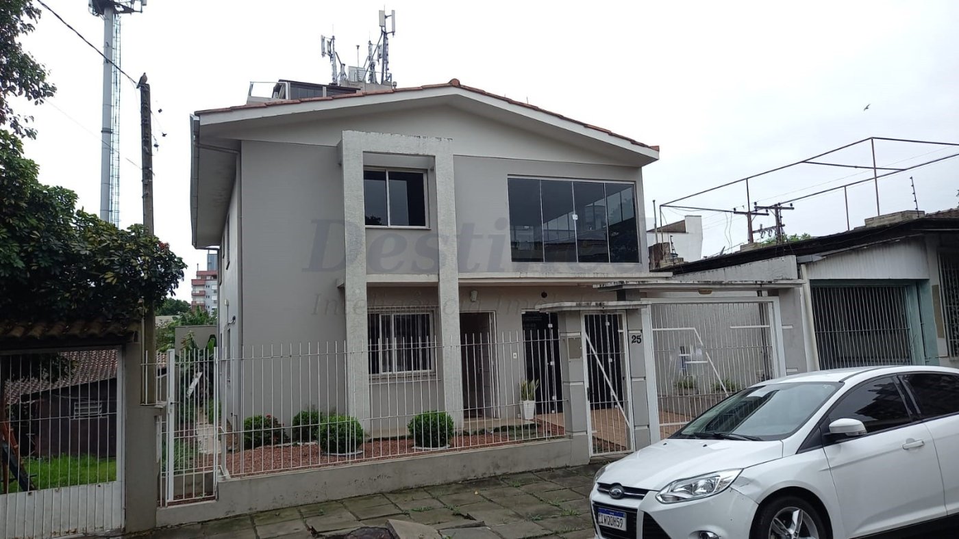 Casa de 2 pisos com 03 dormitórios para venda no bairro Rio Branco em Novo Hamburgo