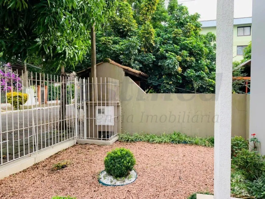 Casa de 2 pisos com 03 dormitórios para venda no bairro Rio Branco em Novo Hamburgo