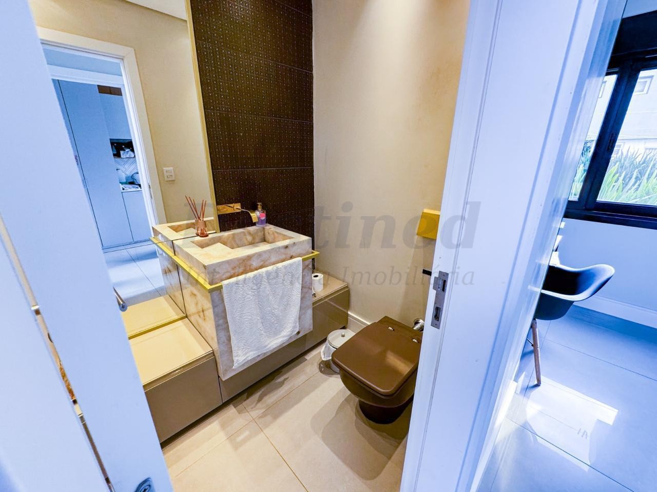 Casa 3 suítes para Locação Anual em Torres
