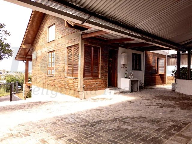 Casa 3 quartos para Venda no bairro Petrópolis em Novo Hamburgo