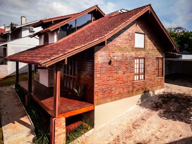 Casa 3 quartos para Venda no bairro Petrópolis em Novo Hamburgo
